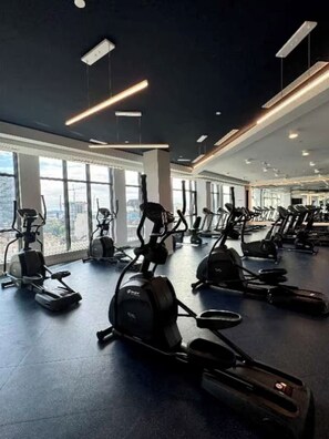 Gym - Velvet Stay (Toronto)