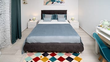 Standard Double Room, Garden View | Desk, free WiFi