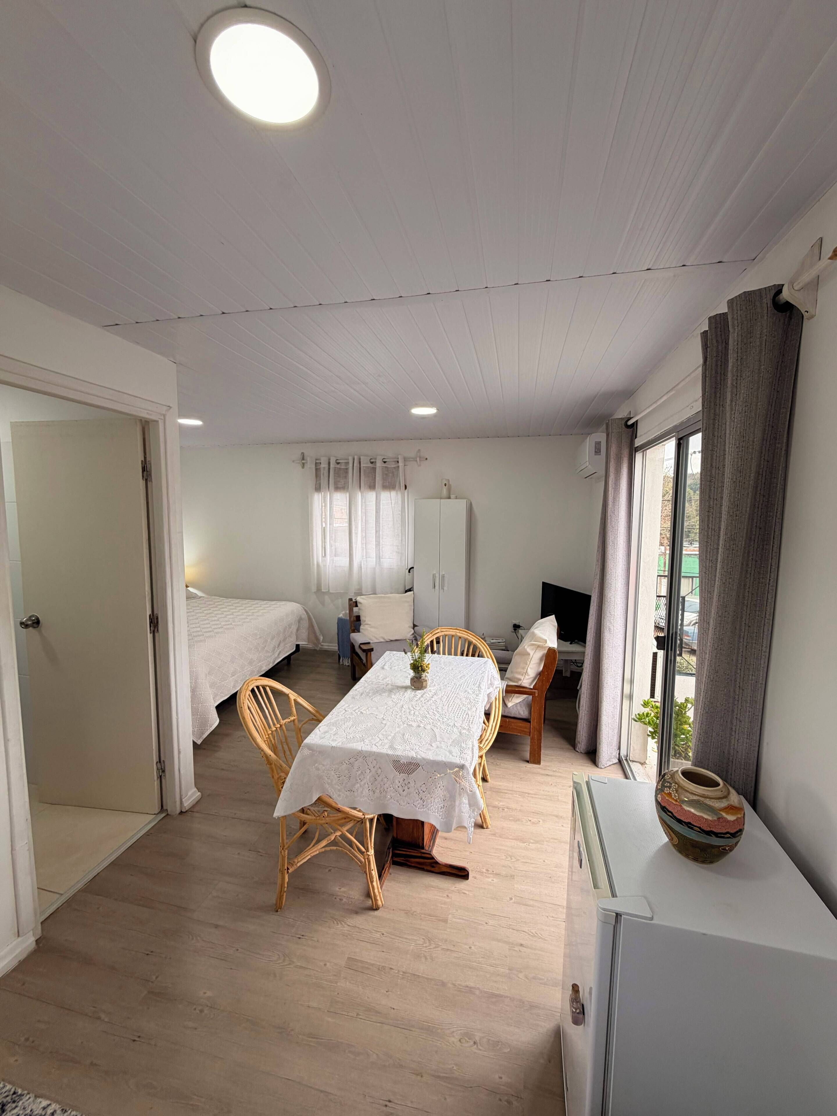 1 bedroom, WiFi, bed sheets