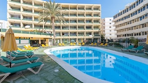 Pool | Outdoor pool - Apartment in Playa del Ingles Near Maspalomas (San Bartolomé de Tirajana)
