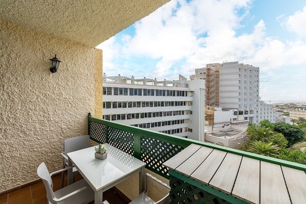 House | Balcony - Apartment in Playa del Ingles Near Maspalomas (San Bartolomé de Tirajana)