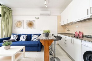 Private kitchen - Apartment in Playa del Ingles Near Maspalomas (San Bartolomé de Tirajana)