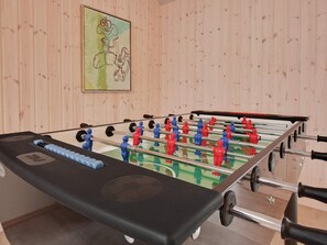 House | Game room