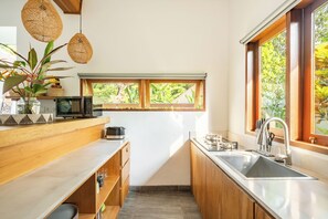 Villa, Balcony, Garden View | Private kitchen | Electric kettle, toaster