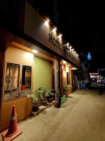 Fachada da propriedade. hotel beach crown juhu