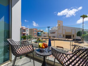 House | Outdoor dining