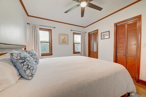 3 bedrooms, individually decorated, individually furnished, bed sheets - Belmont Shore - 2 Blocks to Beach - World Cup - Sleeps 6 (Long Beach)