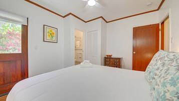 House, Multiple Beds, Patio, Garden View (Belmont Shore Cottage) | 3 bedrooms, individually decorated, individually furnished, bed sheets