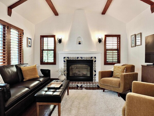 House, Multiple Beds, Patio, Garden View (Belmont Shore Cottage) | Living area | 42-inch flat-screen TV with digital channels - Belmont Shore - 2 Blocks to Beach - World Cup - Sleeps 6 (Long Beach)