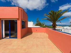 Villa | Exterior - Villa in Corralejo Near the Beach (La Oliva)