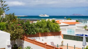 Exterior - Villa in Corralejo Near the Beach (La Oliva)