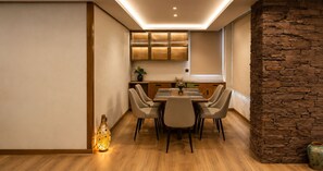 Presidential Suite, Mountain View | In-room dining - Serene Resorts Naran (Naran)