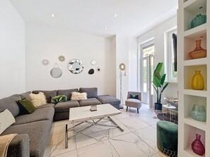TV - N&J - OASIS  - Terrace - Central (Niza)