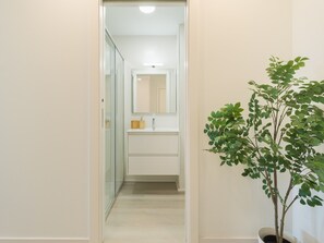 Bathroom | Hair dryer - Apartment in Las Palmas Near Las Canteras Beach (Las Palmas de Gran Canaria)