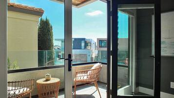 House, Multiple Beds, Patio (Naples Luxury 3BD) | Interior