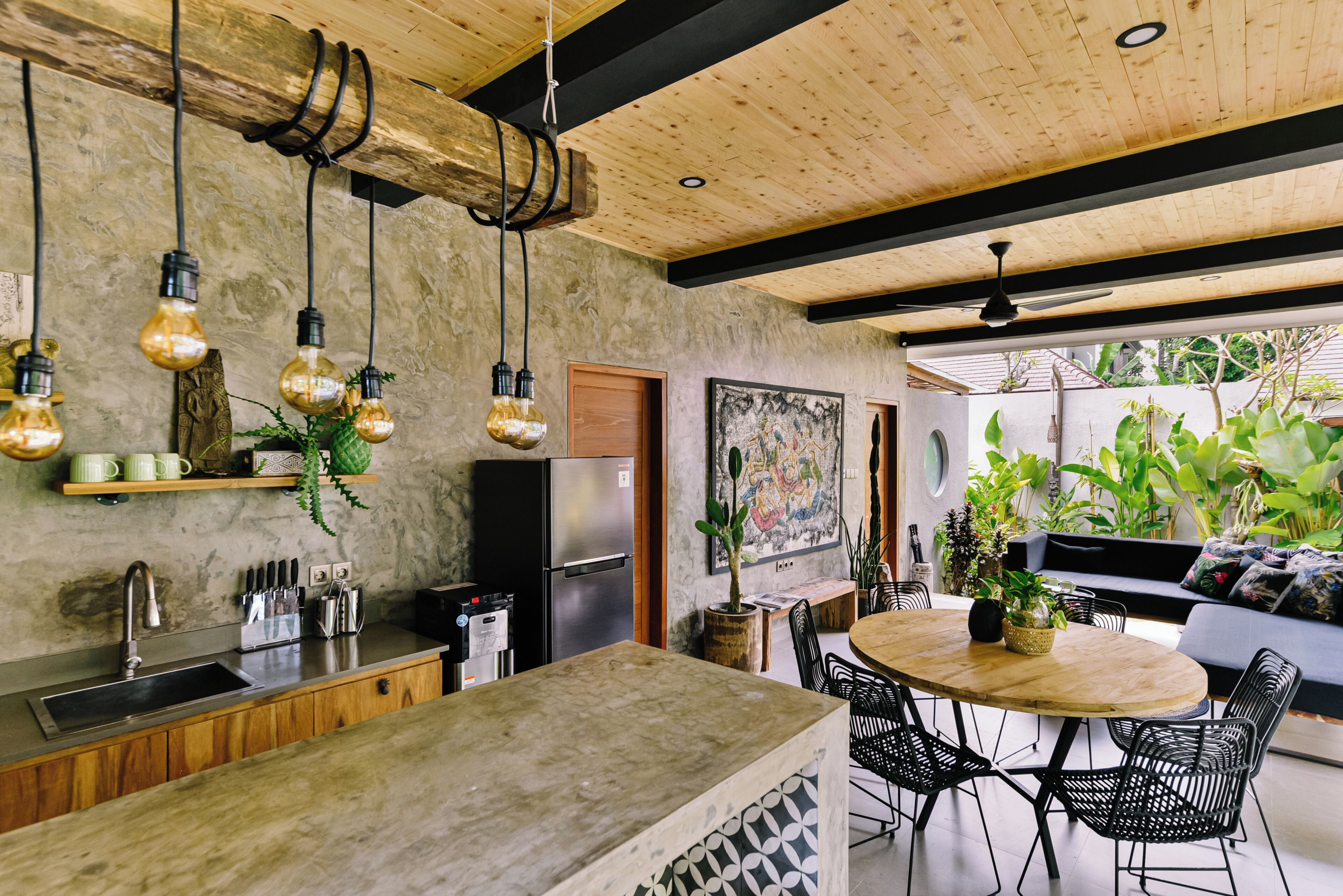 Villa, Balcony, Garden View | Private kitchen | Electric kettle, toaster