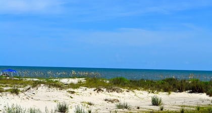 Charming 3-bedroom house in lovely Port St. Joe closer to Cape San Blas