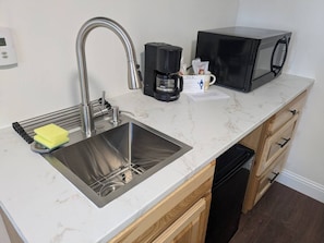 Microwave, coffee/tea maker