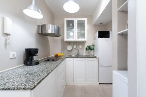 House | Private kitchen - Beachfront Apartment Las Canteras Promenade (Las Palmas de Gran Canaria)