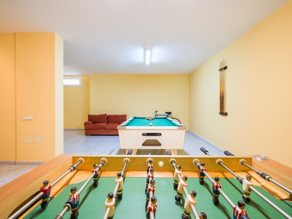 Chalet | Games room