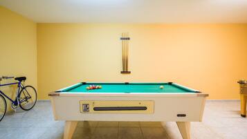 Chalet | Games room