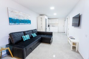 House | Living area - Beachfront Apartment in Mogan With Ocean Views (Mogan)