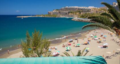 Beachfront Apartment in Mogan With Ocean Views