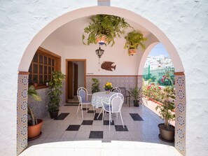 Alpehytte | Udendørs spisemuligheder