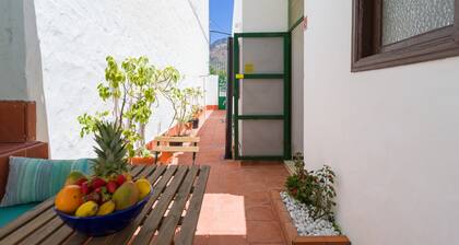 Chalet in Agaete Near Playa del Juncal