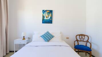 3 bedrooms, iron/ironing board
