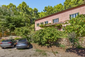 Property grounds - Panoramic sea view villa & heated pool (Toulon)