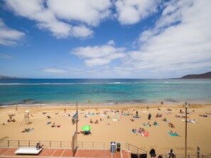 House | Exterior - House on Playa de Las Canteras With Sea Views (Las Palmas de Gran Canaria)