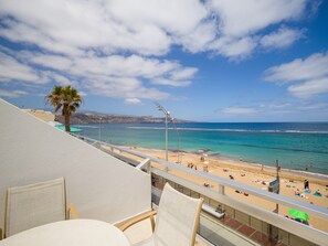 Beach - Charming Accommodation Located on Las Canteras Beach (Las Palmas de Gran Canaria)