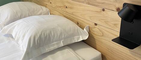 1 chambre, fer et planche Ă repasser, Wi-Fi gratuit, draps fournis