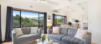 Redgum Apartment - Merrijig - Sleeps 7