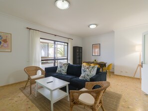 House | Living room - Beachfront Home in Las Palmas Near Las Canteras (Las Palmas de Gran Canaria)