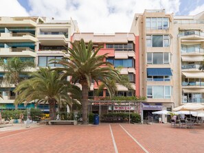 House | Exterior - Beachfront Home in Las Palmas Near Las Canteras (Las Palmas de Gran Canaria)
