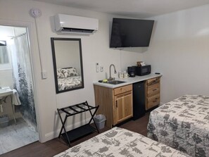 WiFi, bed sheets