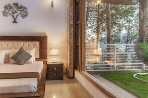 3 bedrooms, WiFi, bed sheets - Villa Sparklewoods ,Nestled in the heart of Himachal’s lush greenery,! (Dharampur)