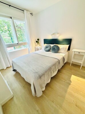 2 bedrooms, desk, iron/ironing board, free WiFi