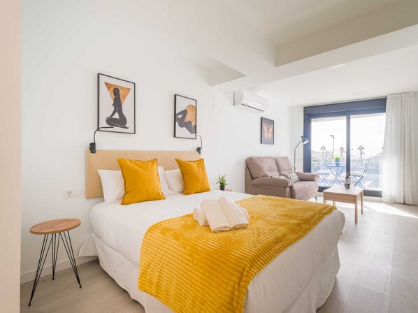 1 bedroom, iron/ironing board - Studio in Las Palmas Near Las Canteras Beach (Las Palmas de Gran Canaria)