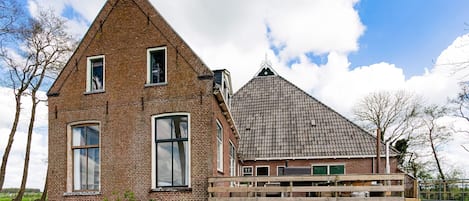 House | Exterior