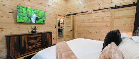 Een strijkplank/strijkijzer, gratis wifi, beddengoed