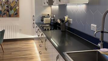 Microwave, oven, stovetop, dishwasher