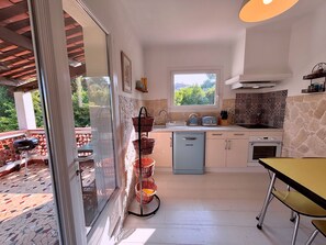 Mikrowelle, Ofen, Geschirrspüler