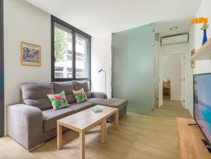 Living area - Apartment in Las Palmas Near Playa de Las Canteras (Las Palmas de Gran Canaria)