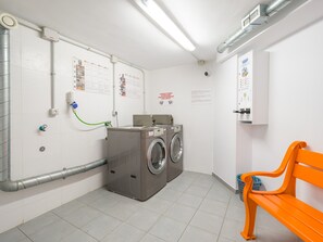 Interior - Apartment by Playa de Las Canteras (Las Palmas de Gran Canaria)