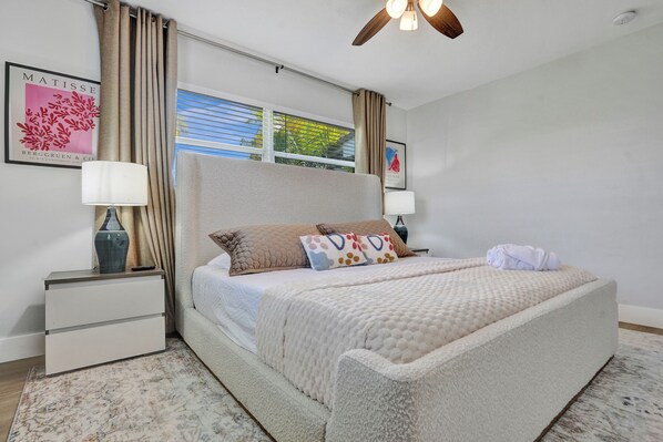 4 bedrooms, WiFi, bed sheets