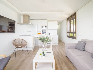 Living area - Bungalow in Maspalomas by El Besudo Beach (San Bartolomé de Tirajana)
