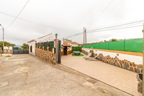 House | Exterior - Rural House in Moya With Private Jacuzzi (Moya)